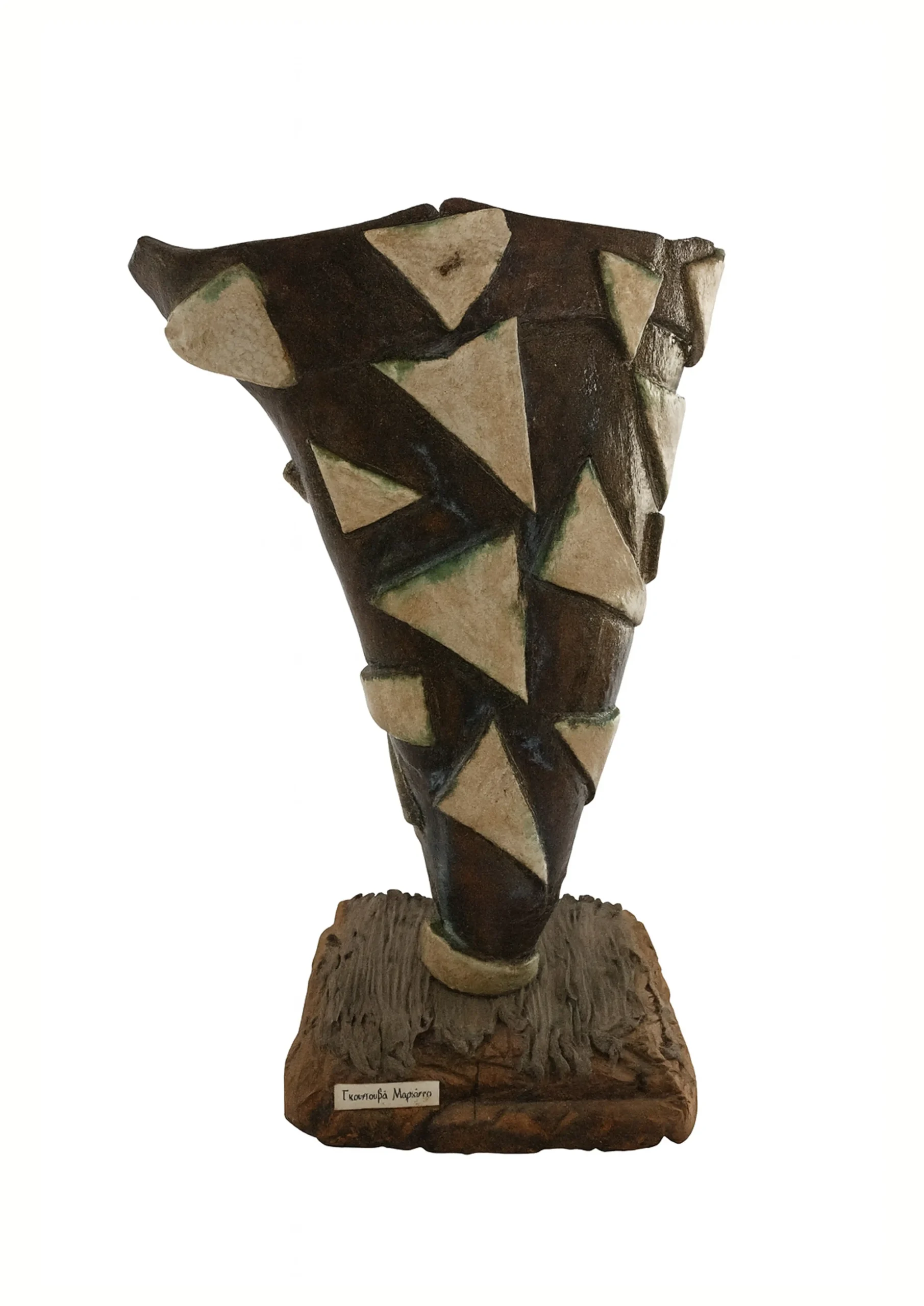 cheiropoiito-keramiko-glyptiko-vazo-tribal-geometry-1