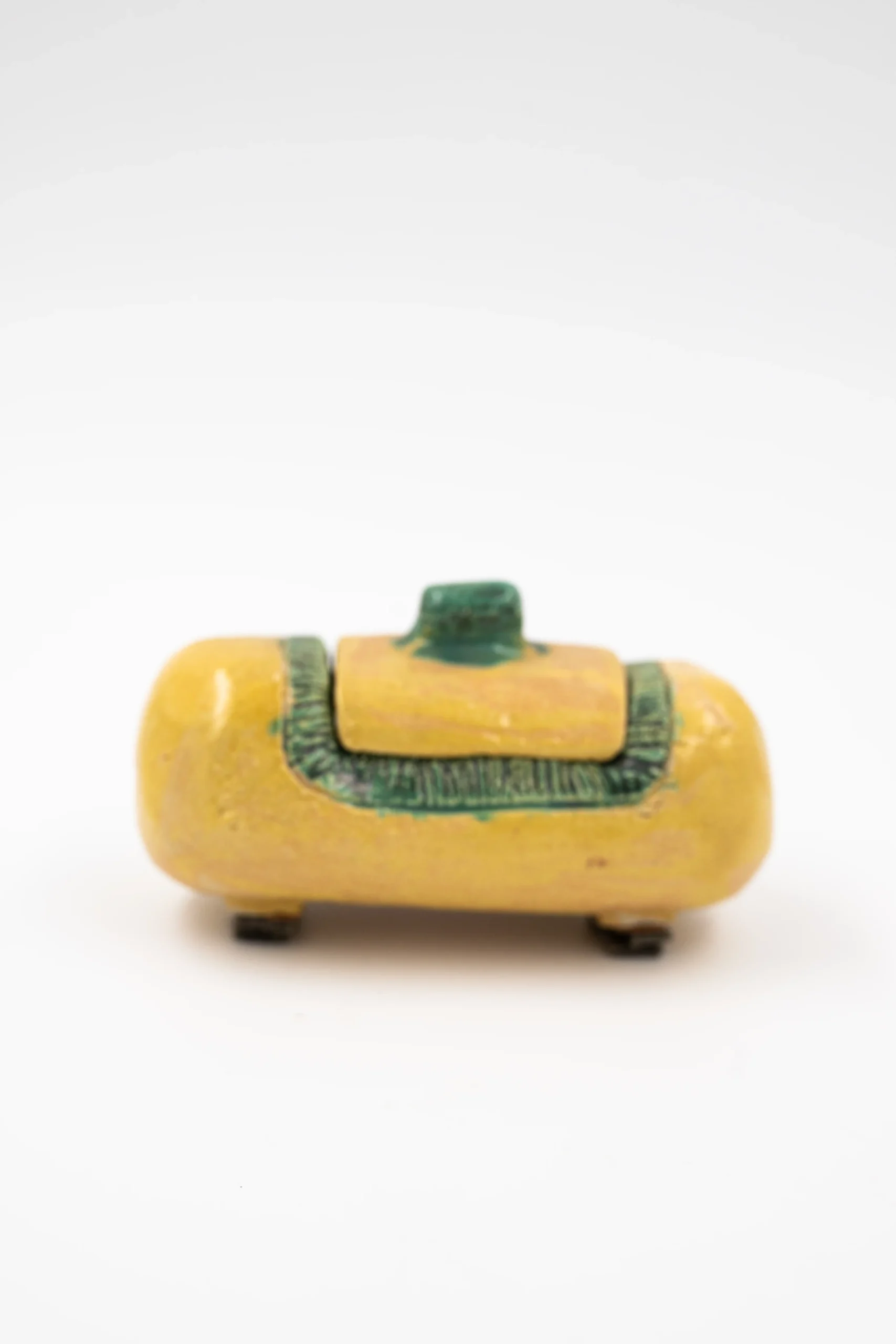 cheiropoiito-keramiko-koyti-me-kapaki-mustard-green-1